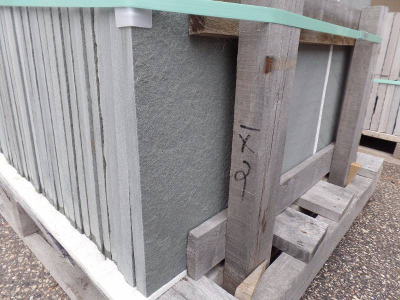 lot 14 image: Bluestone Sawn Thermal Pavers