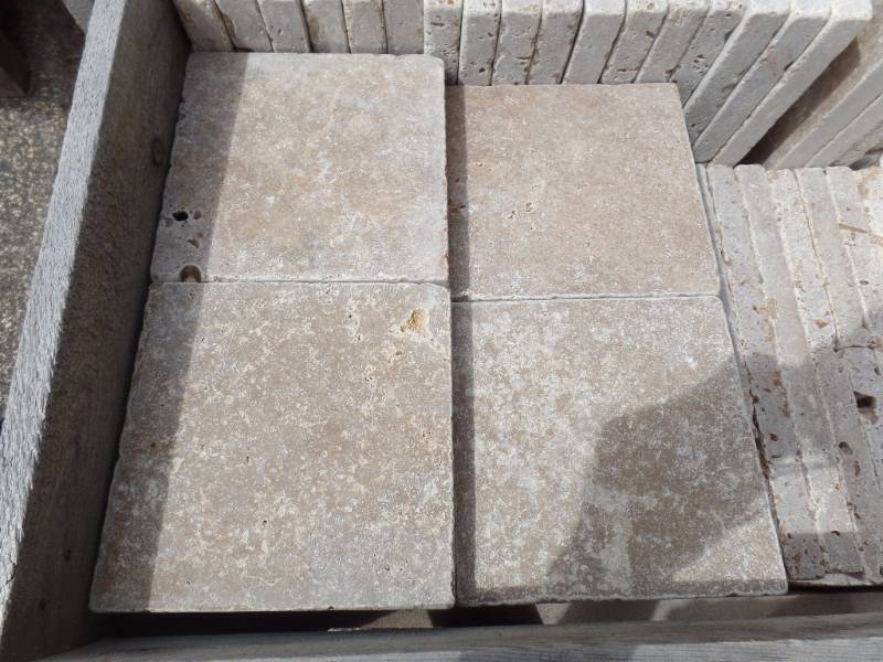 lot 17 image: Travertine Tumbled Pavers