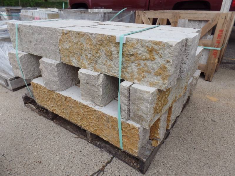 lot 20 image: Oakfield Sawn Height Wallstone