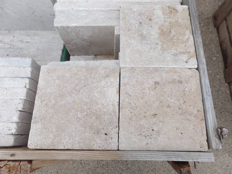lot 18 image: Travertine Tumbled Pavers