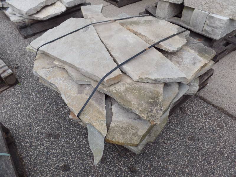 lot 30 image: Irregular Flagstone