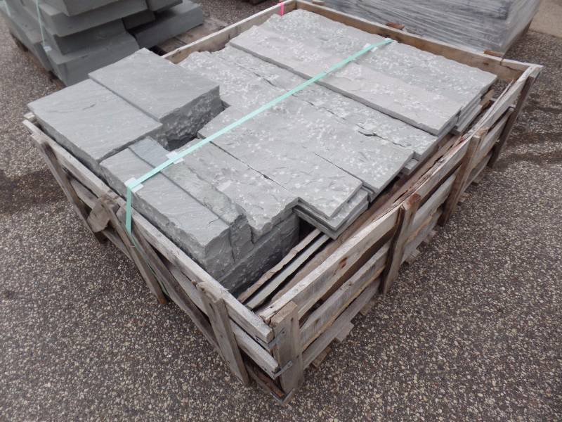 lot 39 image: Stone Veneer
