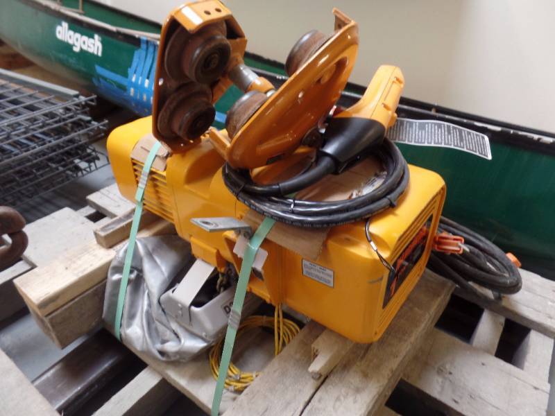 lot 50 image: Harrington Chain Hoist