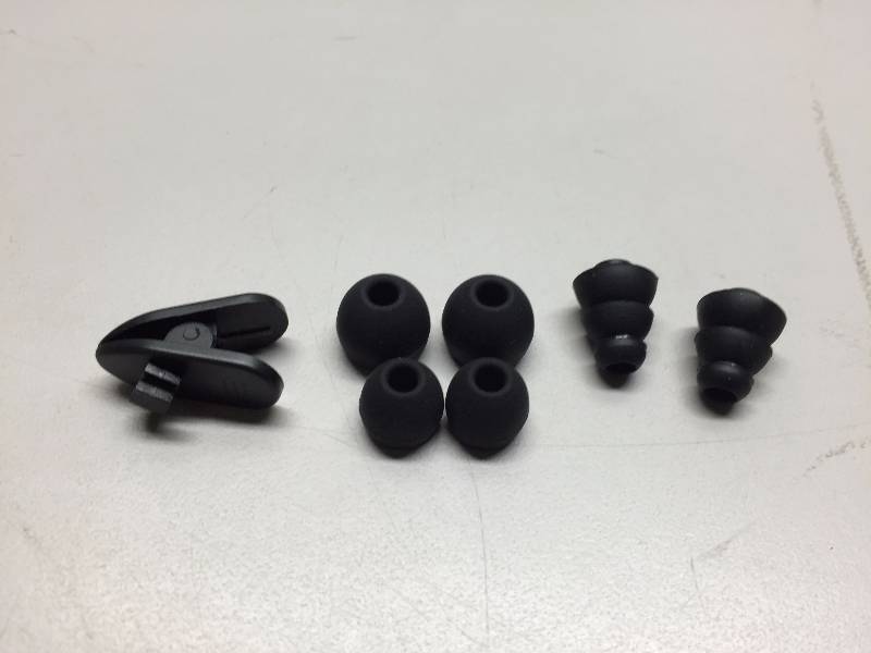 BEATS EAR BUDS WITH CASE