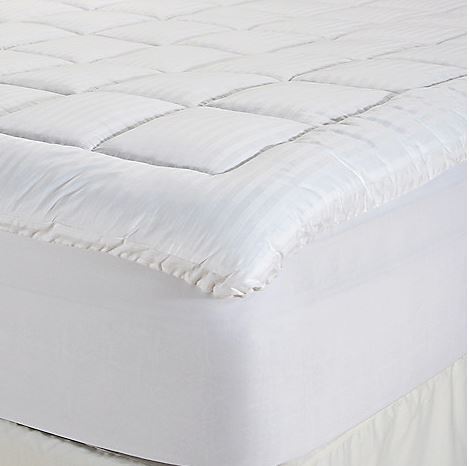 lot 12 image: Cozelle 260TC Cotton Nano-Tex 1.5 Gusseted Mattress Topper  Queen