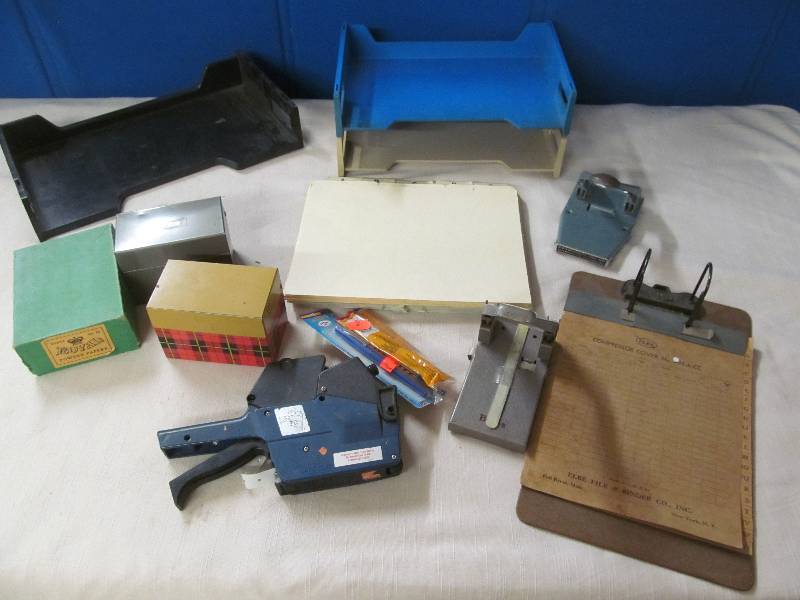 lot 19 image: vintage paper punches