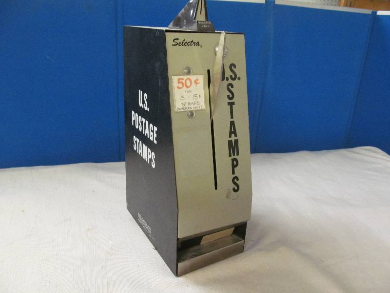 lot 20 image: Vintage postal stamp dispenser