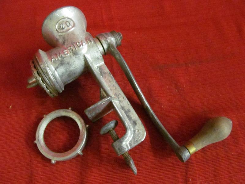 lot 119 image: vintage American food chopper