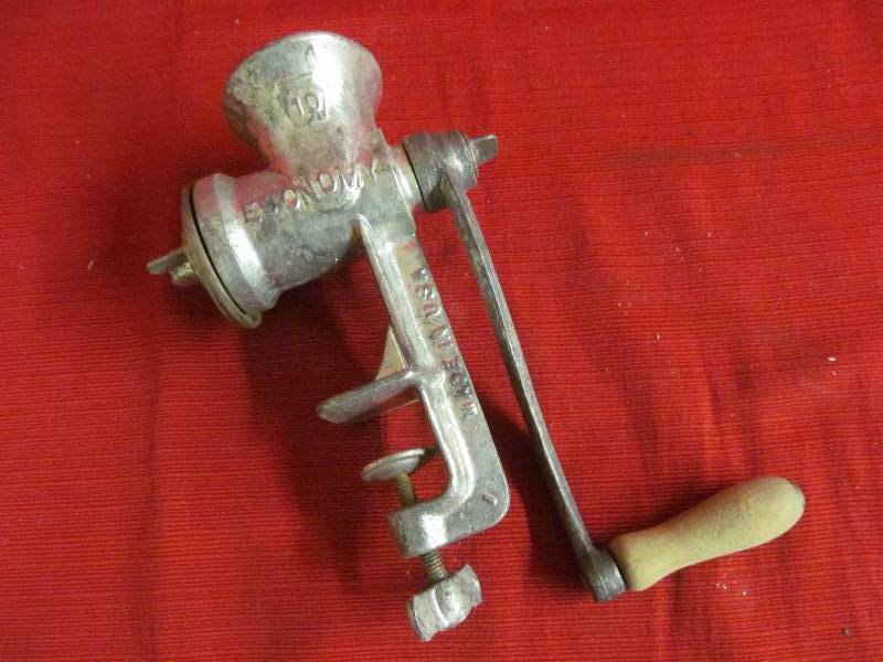 lot 120 image: vintage Economy food chopper