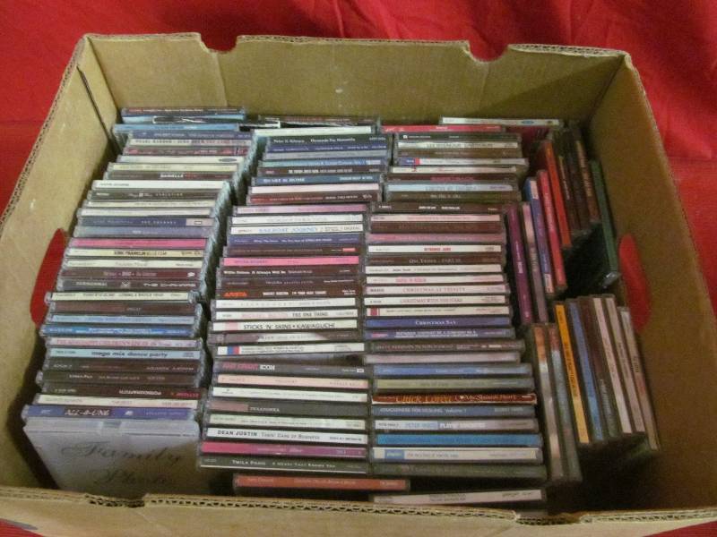 lot 132 image: cds