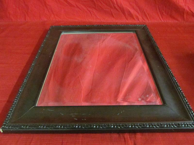 lot 161 image: Mirror