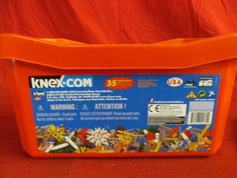 lot 166 image: KNex Pieces
