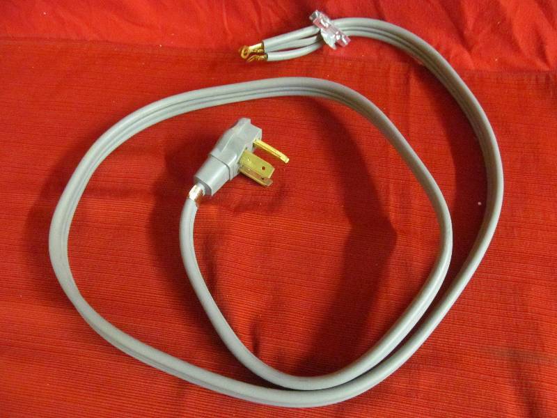 lot 184 image: GE Electric Cord