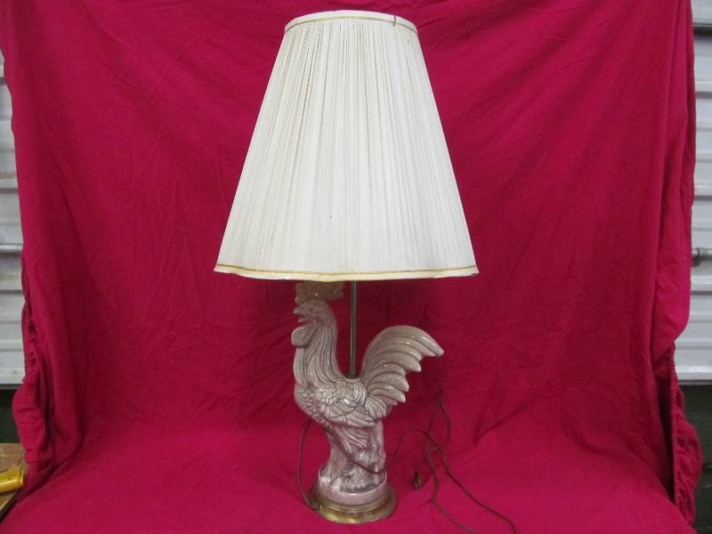 lot 190 image: lamp