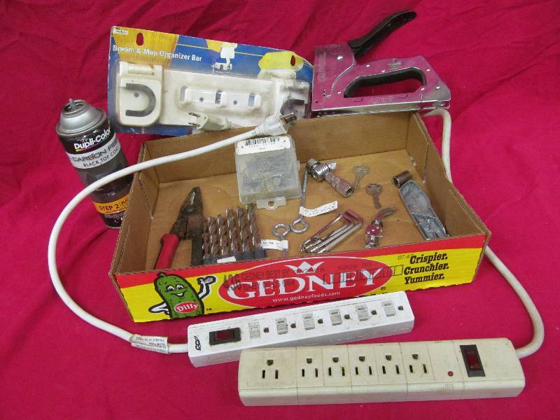 lot 192 image: hardware