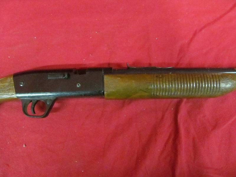 lot 275 image: BB gun