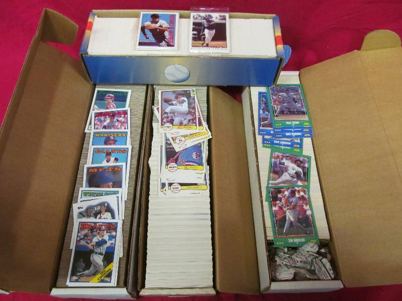 lot 279 image: sports trading cards