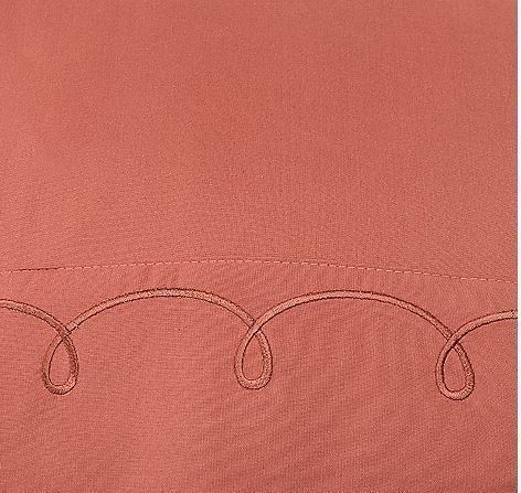 lot 126 image: Cozelle Microfiber Halo Embroidered Hem 4-Piece Sheet Set TWIN