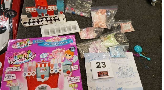 lot 97 image: Yummy Nummies Mini Kitchen Magic Soda Shoppe Maker Playset