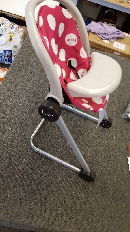 lot 50 image: i-COO Doll High Chair