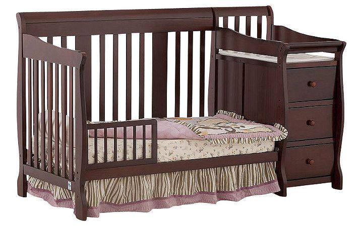 lot 103 image: Storkcraft Portofino 4-in-1 Convertible Crib with Changing Table