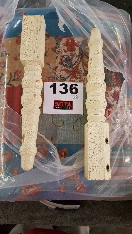 lot 136 image: Seventh Avenue Patchwork Bench