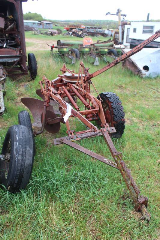 lot 24 image: Pull Plow