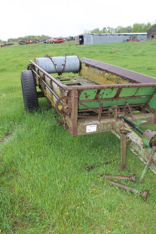 lot 56 image: Pull Trailer Spreader