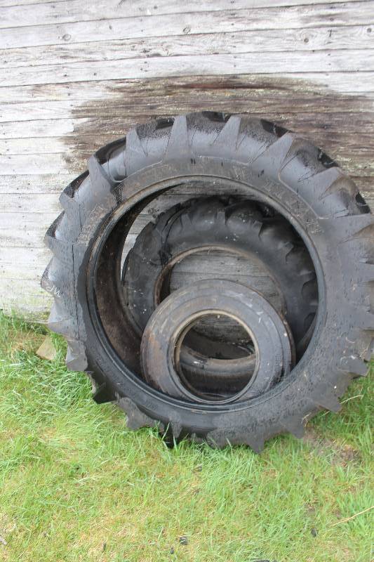 lot 63 image: Lot of (3) Tractor Tires