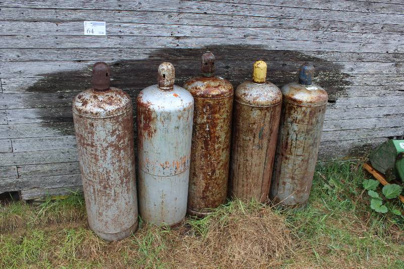 lot 64 image: Lot of (5) LPG Tanks