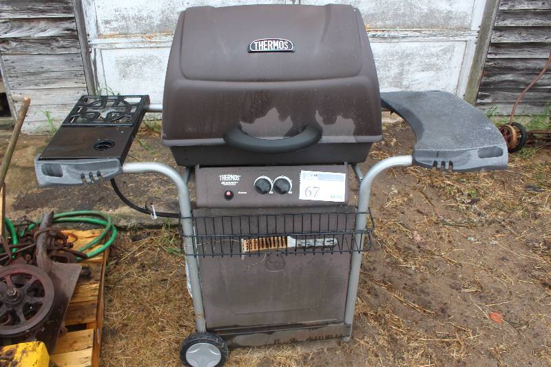 lot 67 image: Thermos Quickset Gas Grill