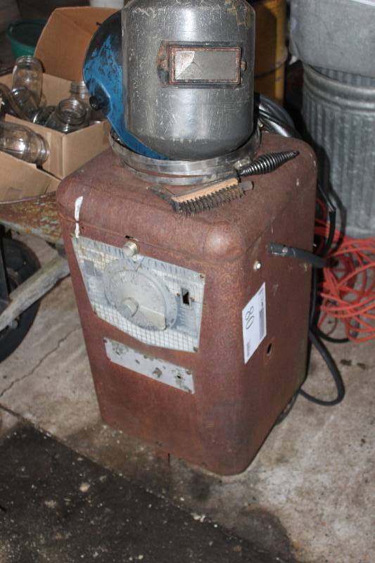 lot 80 image: Twentieth Century Arc Welder