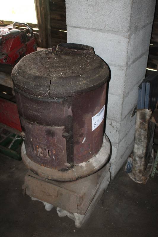 lot 87 image: King Oak Wood Burning Heater