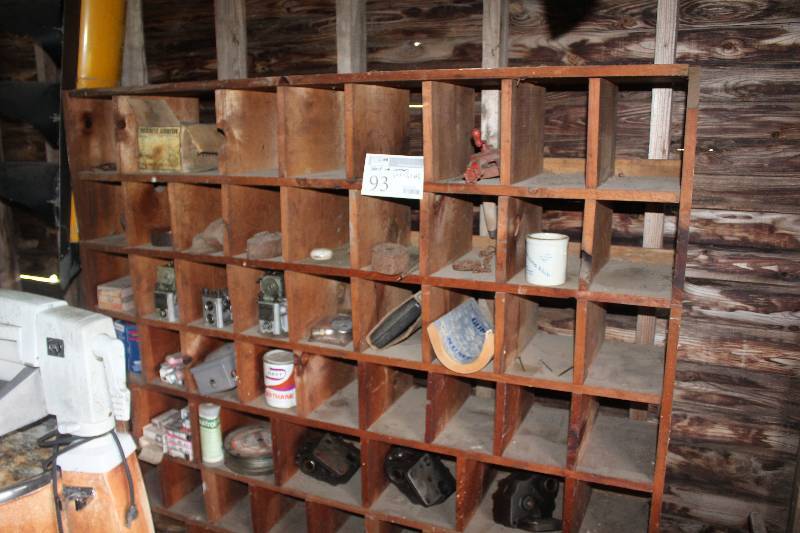 lot 93 image: Shelf Organizer Contents Included