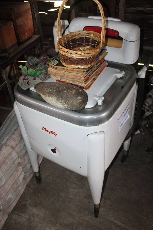 lot 99 image: Maytag Gyratator Washer