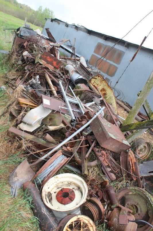 lot 113 image: Pile Lot of Scrap Metal