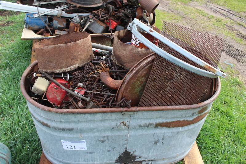 lot 121 image: Pallet Lot of Scrap Metal