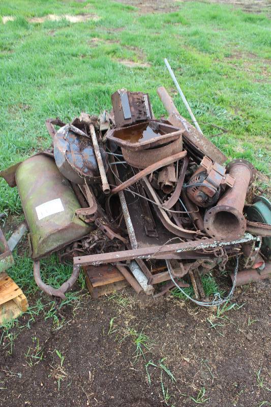 lot 137 image: Lot of Scrap Metal