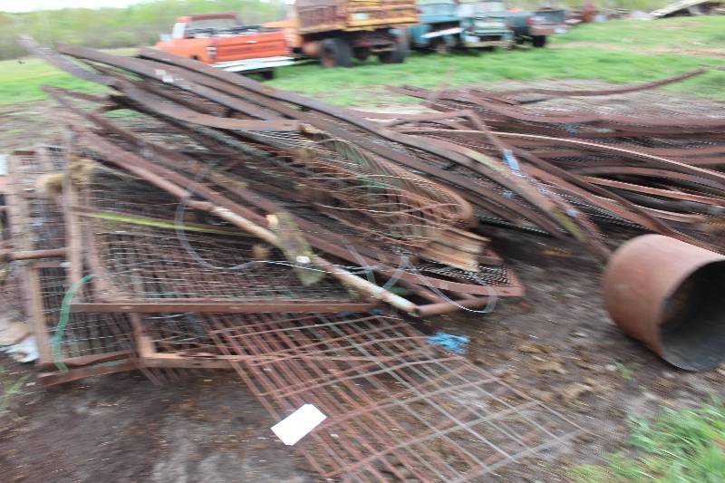 lot 139 image: Lot of Scrap Metal