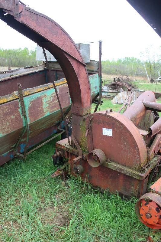 lot 141 image: Forage Harvester
