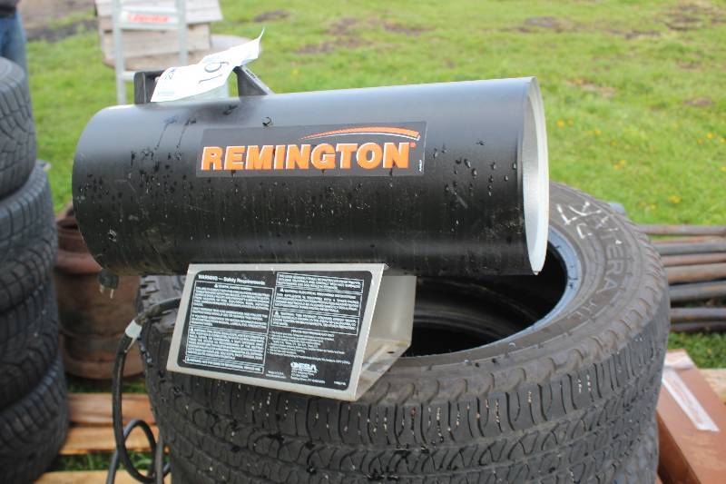 lot 198 image: Remington 50K BTU Propane Forced Air Heater