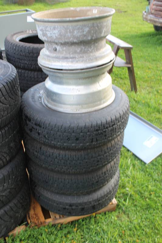lot 199 image: Lot of (6) Tires and Wheels Including 2) Wheels AND 4) ST20575R15 Tires