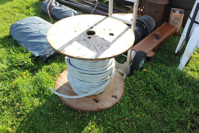 lot 203 image: Industrial Reel of Cable Alcan S Stabildy (R) AA-8000 AL Type SE Cable