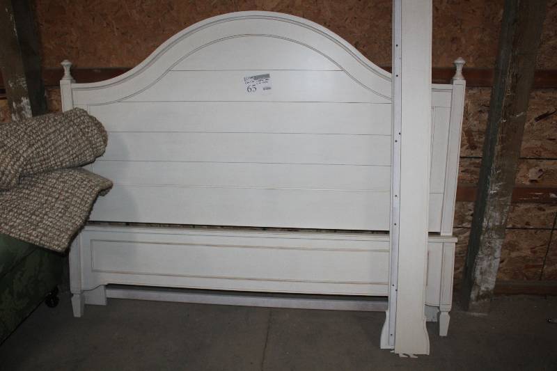 King Size Temper-Pedic Bed w Frame