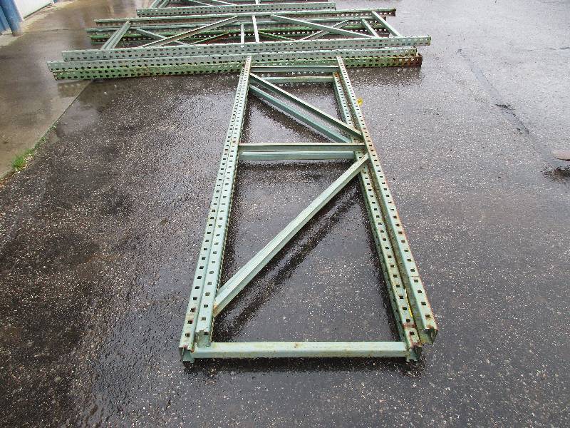 pallet racking uprights