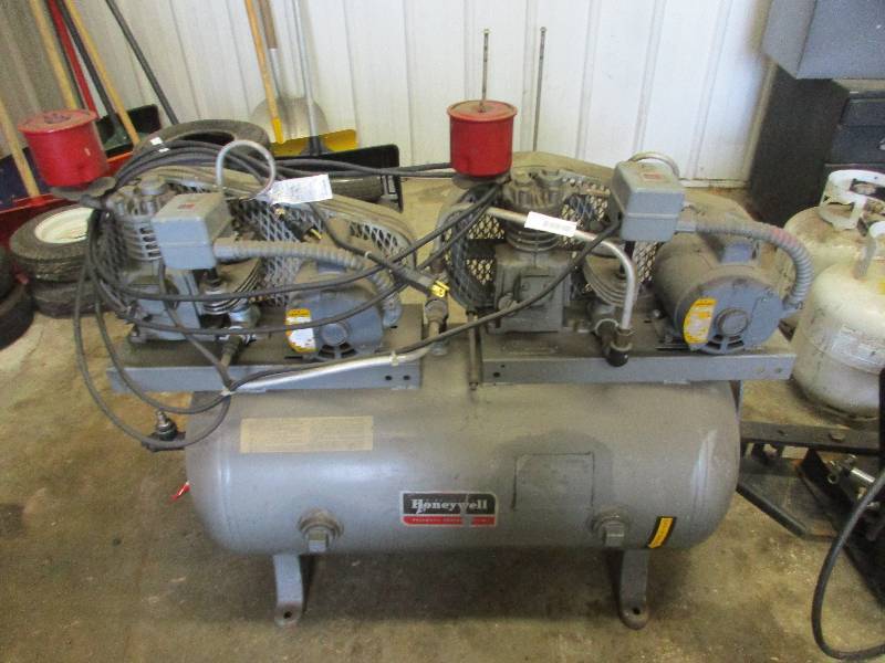 Air compressor