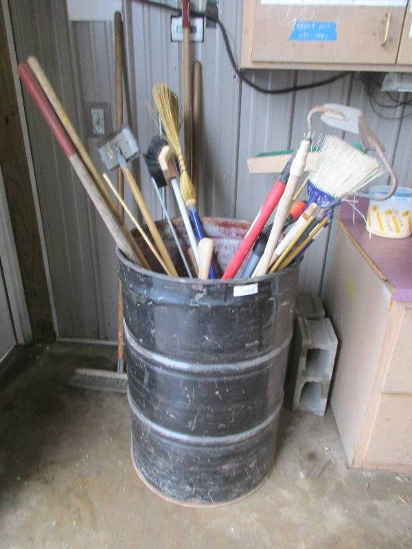 Barrel with tools
