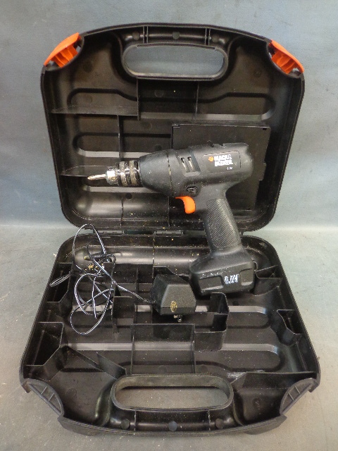 lot 4 image: Black & Decker 6v Cordless Drill