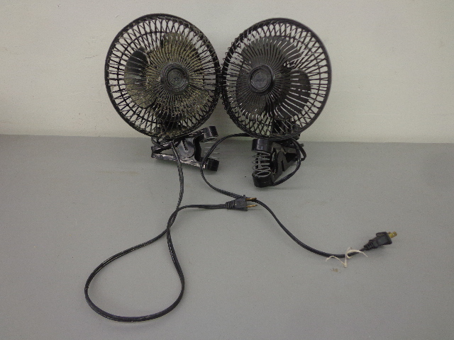 lot 25 image: 2 Lasko Clamp Fans