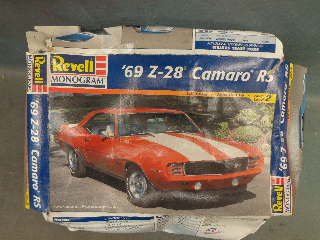 lot 76 image: 69 Z-28 Camaro RS Model